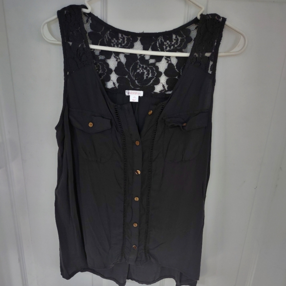 💕4/$28 Xhilaration Button Down Size large